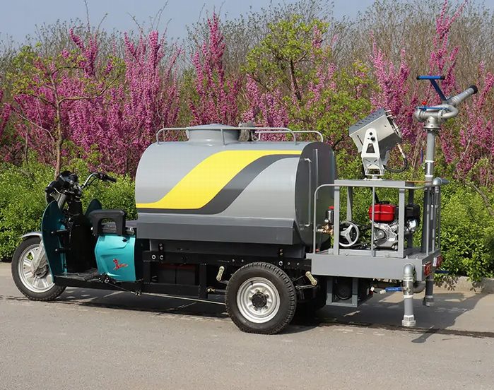 <font color='#0033CC'>電動(dòng)三輪霧炮灑水車(chē)X15</font>